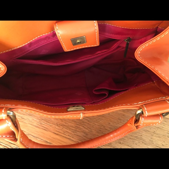 Donald J. Pliner - Purse/Handbag, Beautiful Orange Color, Excellent Condition - Picture 4 of 7